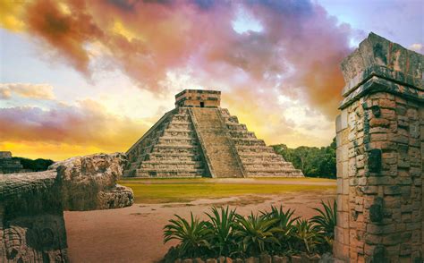 Exploring the Enchanted World of Chichén Itzá